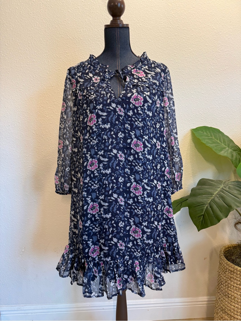 Vineyard Vines Navy Floral Ruffle Hem Dress